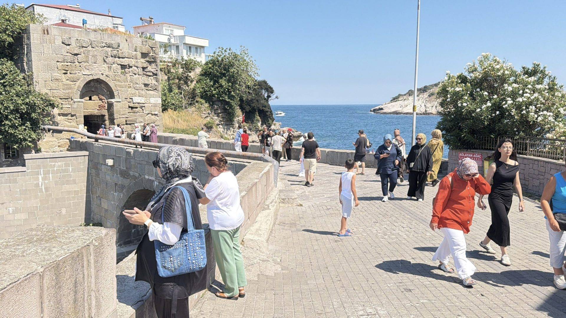 Batı Karadeniz’in göz bebeği: Amasra 1 milyon turist barajını aştı