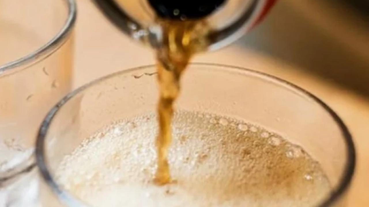 Mide kanseri riskini 2 kat birden artırıyor! İçmeyi bir an önce bırakın