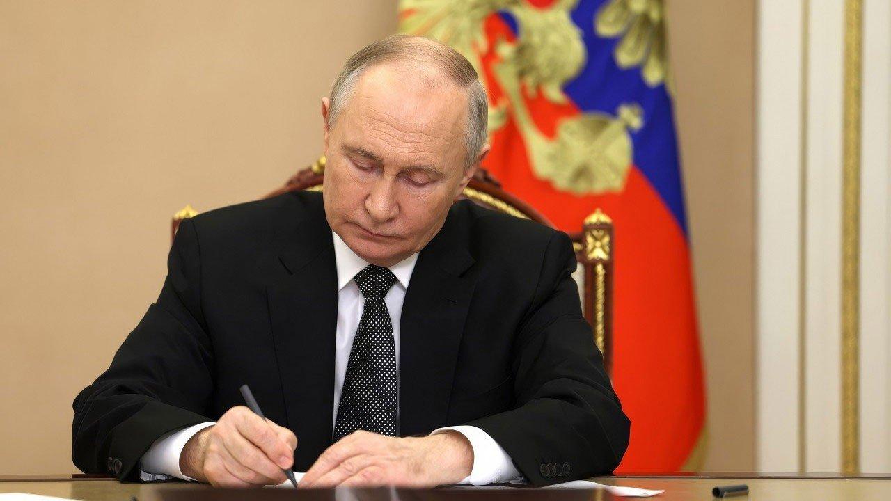 Putin açıkladı: Ukrayna saldırılarının ekonomiye faturası yüzde 1!