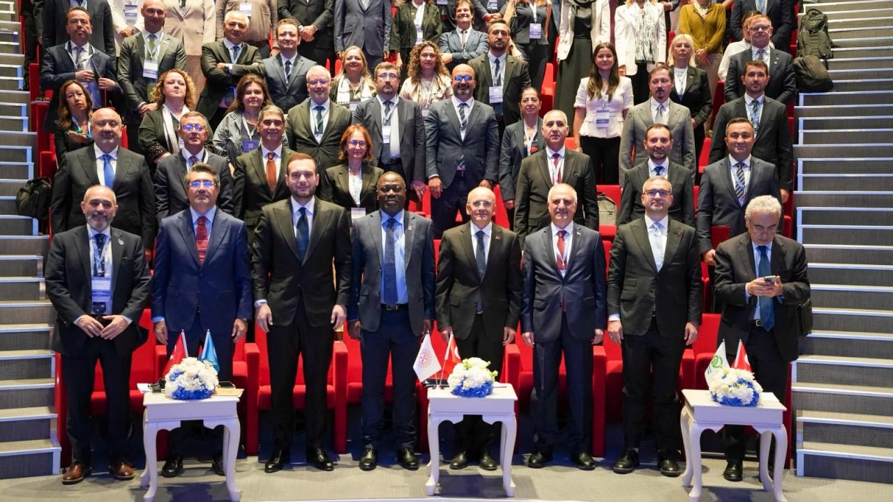 Bakan Şimşek: Özel sektör harekete geçirilmeli