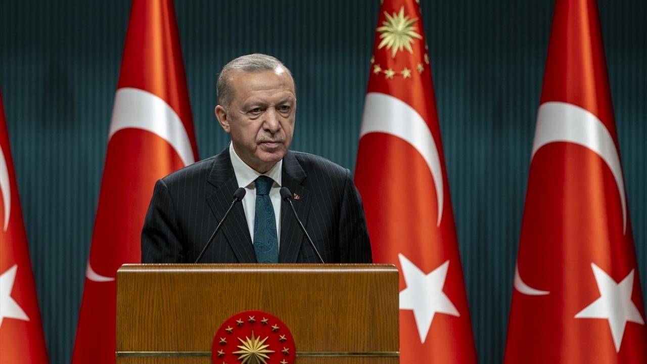 Cumhurbaşkanı Erdoğan'dan Orta Vadeli Program ile ilgili paylaşım