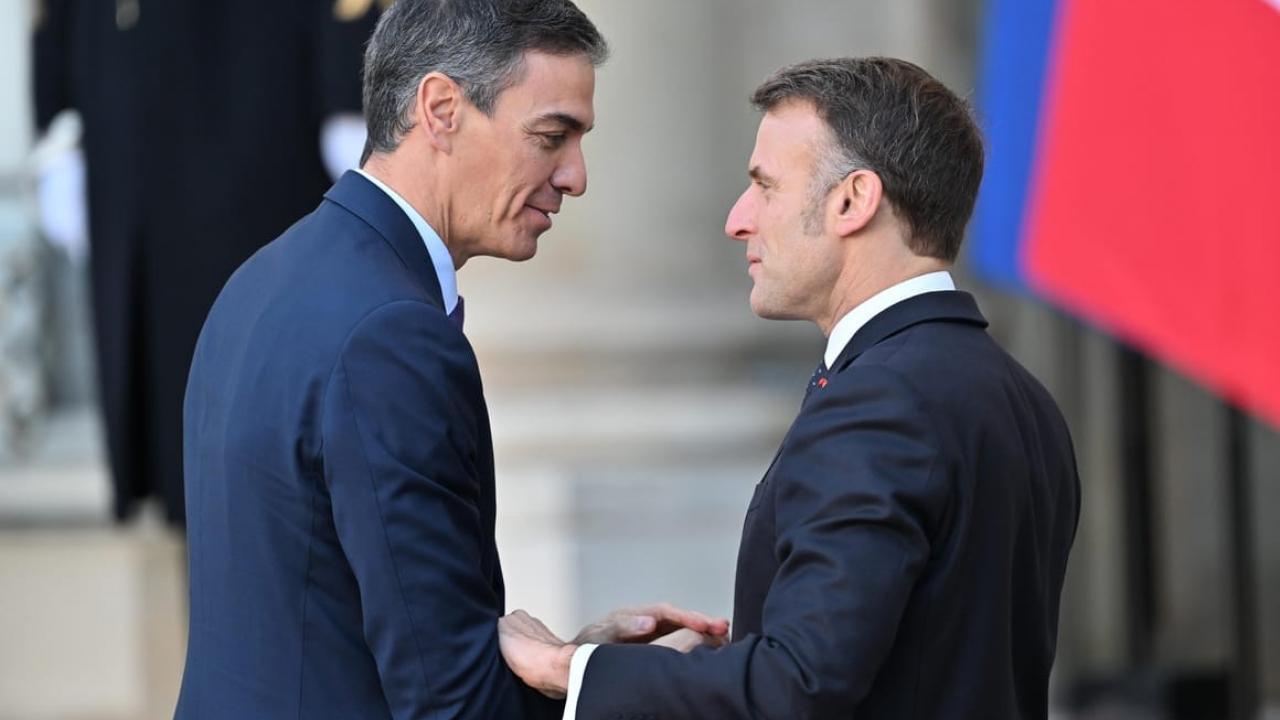Dostluk Anlaşmasına veto! Sanchez Macron'dan özür diledi