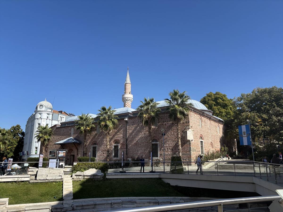 Bulgaristan’da 6 asırlık Osmanlı mirası: Cuma Camii
