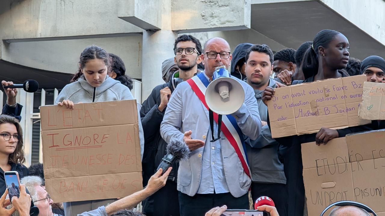 Fransa'da 500 okulda eğitime ara verildi