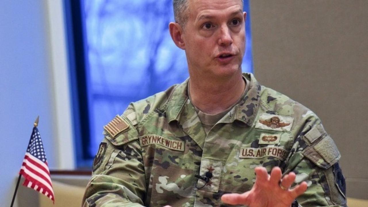 NATO Komutanı: Akılsız davranmayın, her şeyi yok ederiz