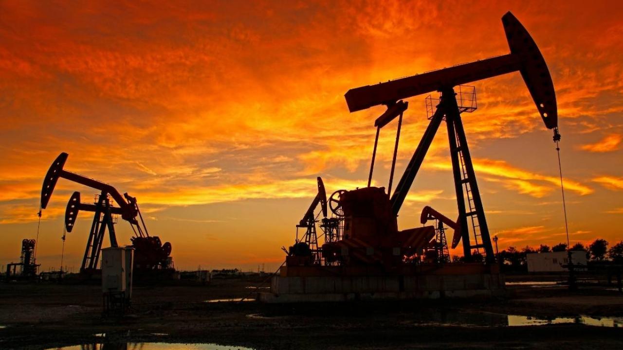 Küba'dan tarihi petrol kararı