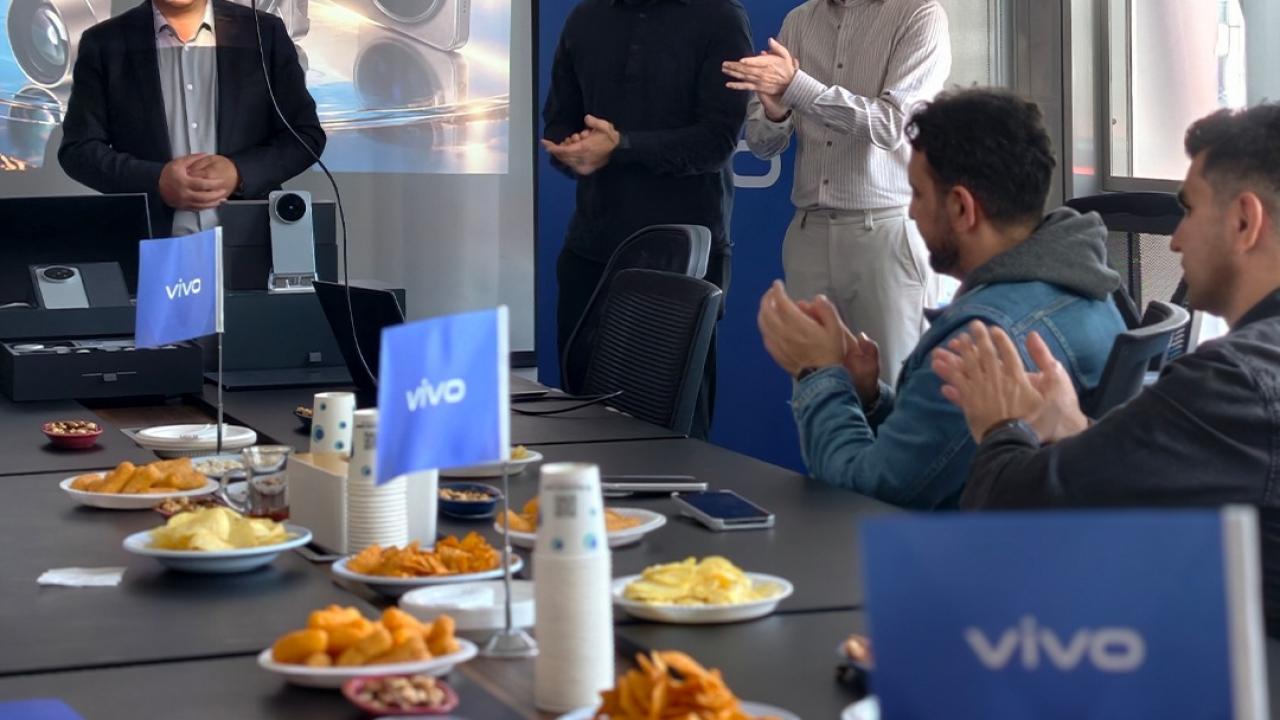 vivo Türkiye, ofisinde kullanıcılarına özel bir deneyim etkinliği düzenledi